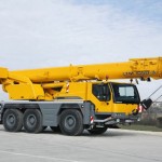 Автокран Либхер в аренду – успешное решение сложных производственных задач